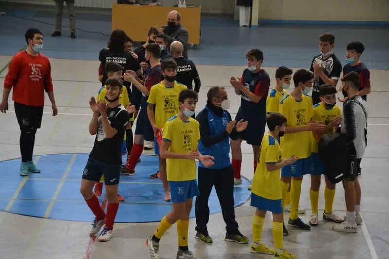 Foto 3 - El Cadete del III Columnas se proclama campe&oacute;n bicomarcal