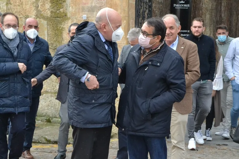 Foto 5 - T&eacute;cnicos cooperativistas de Castilla y Le&oacute;n mantienen un encuentro en el Parador