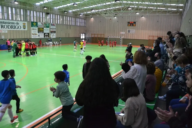 Foto 5 - Triunfal regreso a casa del III Senior ante un rival directo