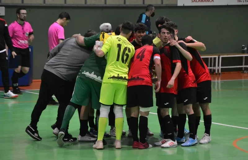Foto 4 - Triunfal regreso a casa del III Senior ante un rival directo