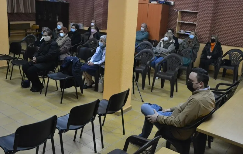 Foto 5 - Lola de la Nava y Ana Teles relatan su experiencia de fe y vida en la iglesia y en sus trabajos