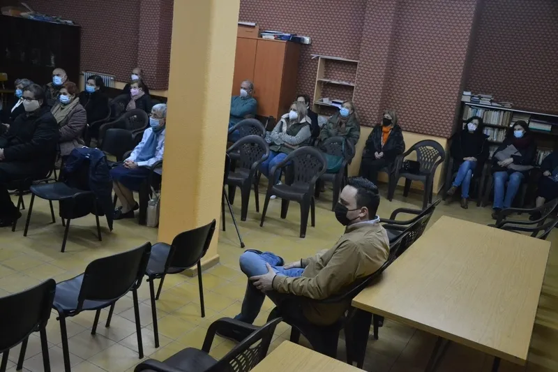 Foto 4 - Lola de la Nava y Ana Teles relatan su experiencia de fe y vida en la iglesia y en sus trabajos