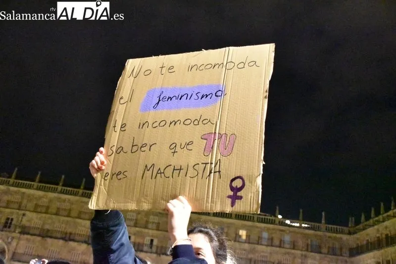 Foto 13 -  &lsquo;No me toques los derechos&rsquo;, la manifestaci&oacute;n del 8M recorre las calles de Salamanca 