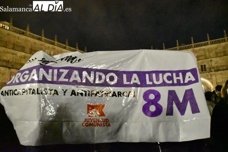 Foto 9 -  &lsquo;No me toques los derechos&rsquo;, la manifestaci&oacute;n del 8M recorre las calles de Salamanca 