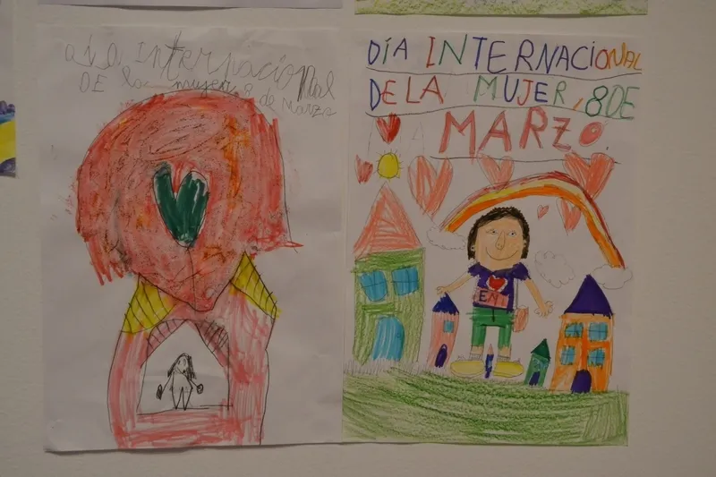 Foto 10 - Expuestos los 134 dibujos presentados al concurso &lsquo;Mam&aacute; Trabajadora&rsquo; 
