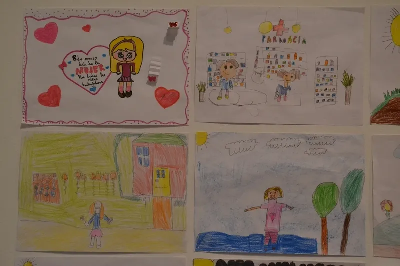 Foto 9 - Expuestos los 134 dibujos presentados al concurso &lsquo;Mam&aacute; Trabajadora&rsquo; 