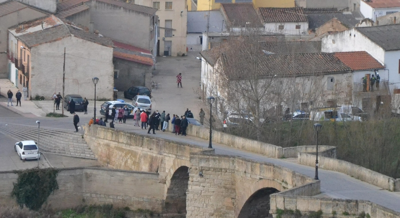 Foto 3 - La Guardia Civil lleva a cabo una operación en el Arrabal del Puente