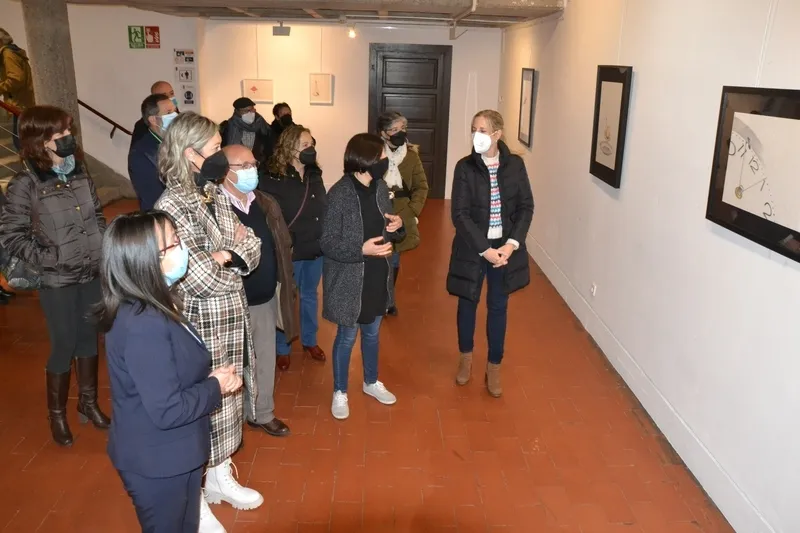 Foto 2 - La mirobrigense Susana L&oacute;pez cumple su sue&ntilde;o de exponer en la Casa de la Cultura