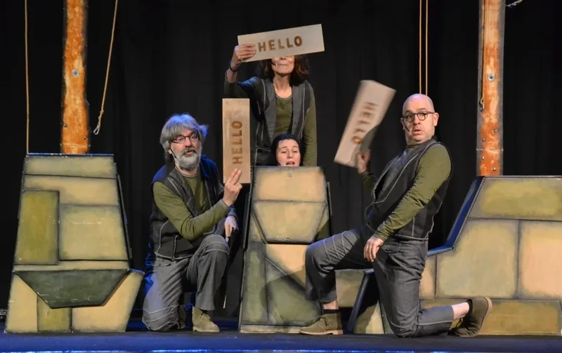 Foto 11 - Los escolares mirobrigenses vuelven al Teatro m&aacute;s de dos a&ntilde;os despu&eacute;s