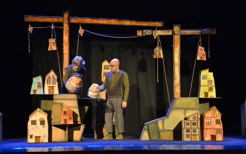 Foto 8 - Los escolares mirobrigenses vuelven al Teatro m&aacute;s de dos a&ntilde;os despu&eacute;s
