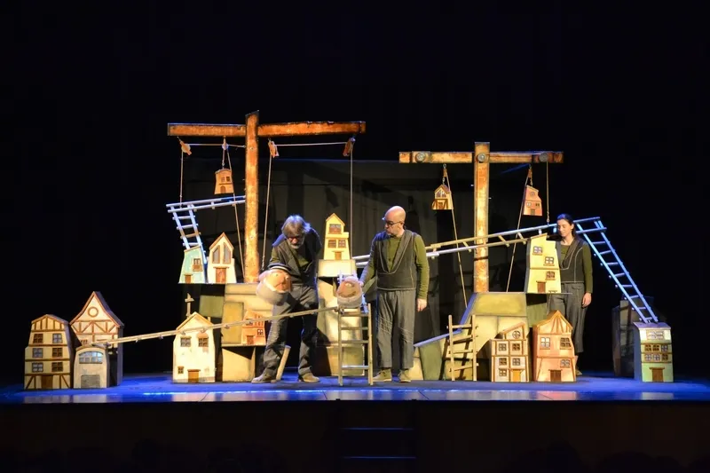 Foto 6 - Los escolares mirobrigenses vuelven al Teatro m&aacute;s de dos a&ntilde;os despu&eacute;s