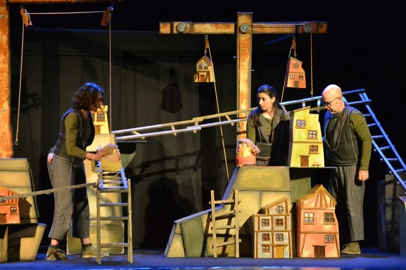 Foto 4 - Los escolares mirobrigenses vuelven al Teatro m&aacute;s de dos a&ntilde;os despu&eacute;s