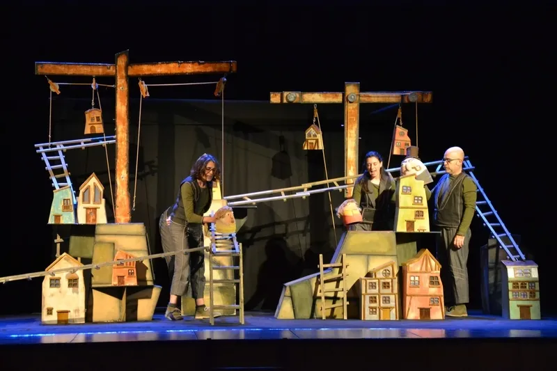 Foto 3 - Los escolares mirobrigenses vuelven al Teatro m&aacute;s de dos a&ntilde;os despu&eacute;s