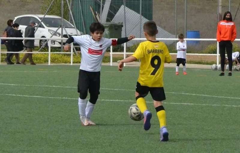 Foto 5 - #M [26|27 MAR] El Prebenjam&iacute;n del Ciudad Rodrigo se afianza en la 3&ordf; plaza con un nuevo triunfo