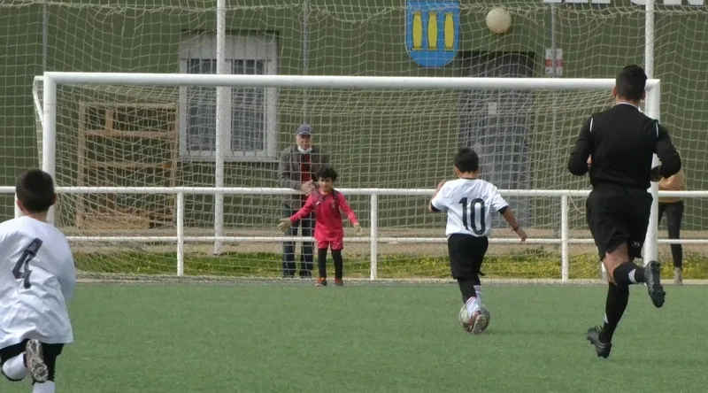 Foto 3 - #M [26|27 MAR] El Prebenjam&iacute;n del Ciudad Rodrigo se afianza en la 3&ordf; plaza con un nuevo triunfo