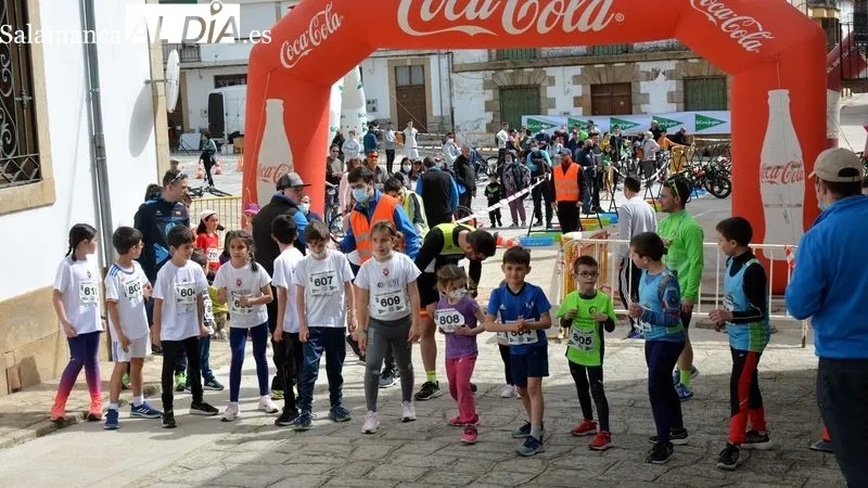El equipo Escuela de Triatlón Salmantina triunfó en el duatlón de Lumbrales