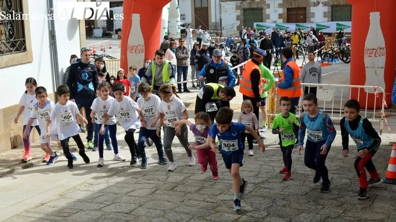 El equipo Escuela de Triatlón Salmantina triunfó en el duatlón de Lumbrales