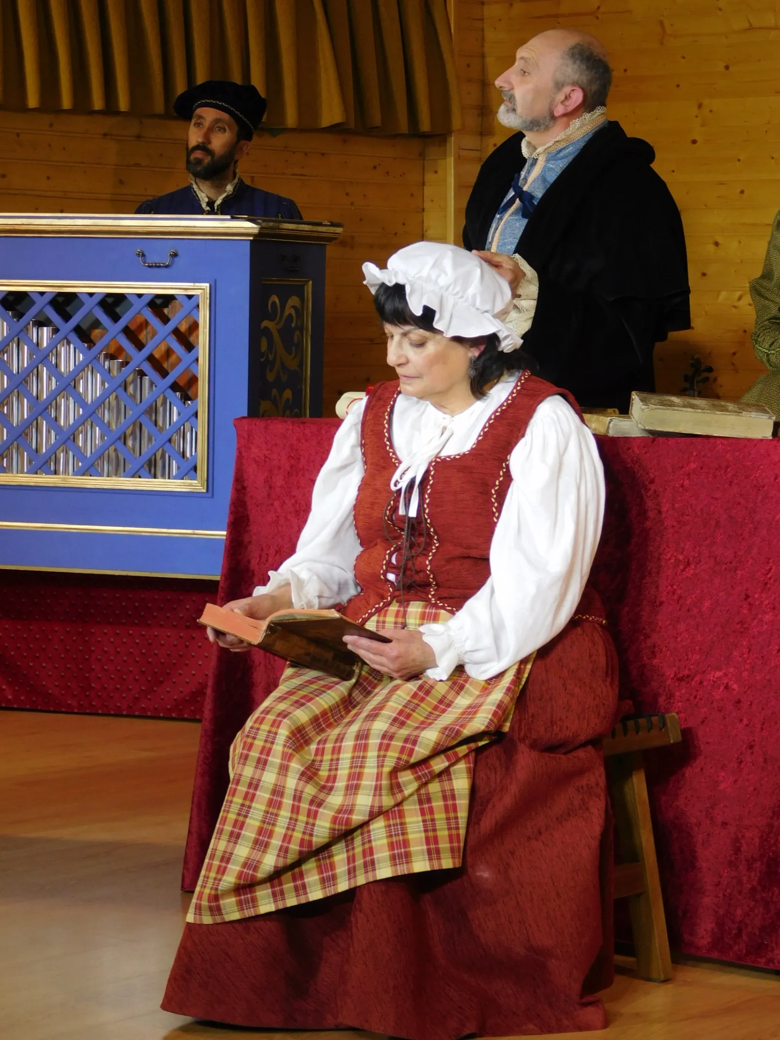 Foto 5 - El Encinar y su pasi&oacute;n por el teatro aplaude la obra de Denis Rafter