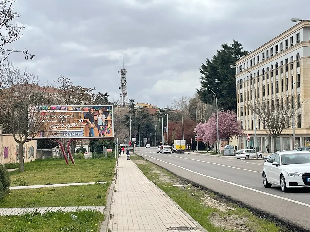 Foto 2 - Los empleados del CC El Tormes, protagonistas de la campa&ntilde;a de moda para esta primavera 