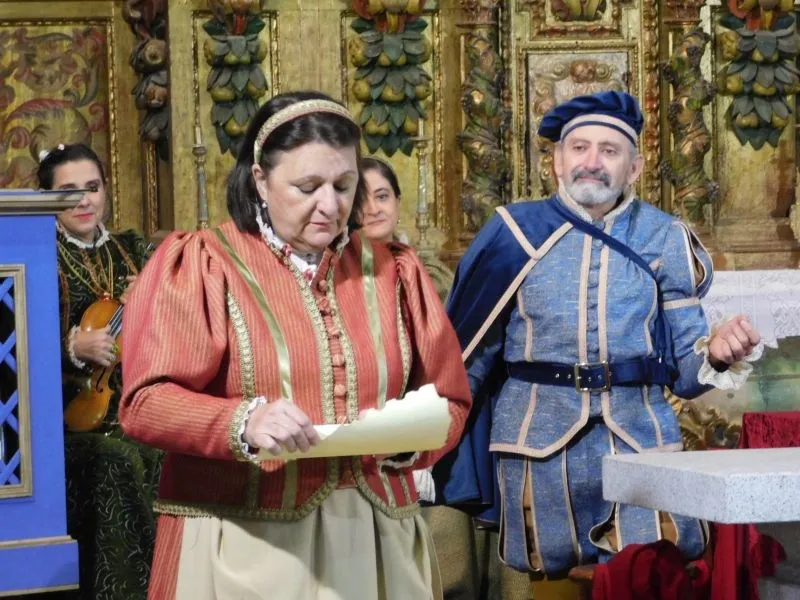 Foto 10 - Espino de la Orbada vive la magia del teatro con 'Buscando a Nebrija'