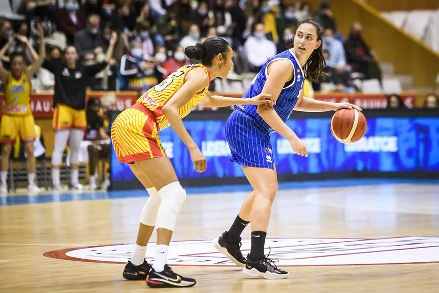 Foto 4 - El Perfumer&iacute;as Avenida acaricia la Final Four dos veces en Fontajau... y Salamanca dictar&aacute; sentencia (81-79)