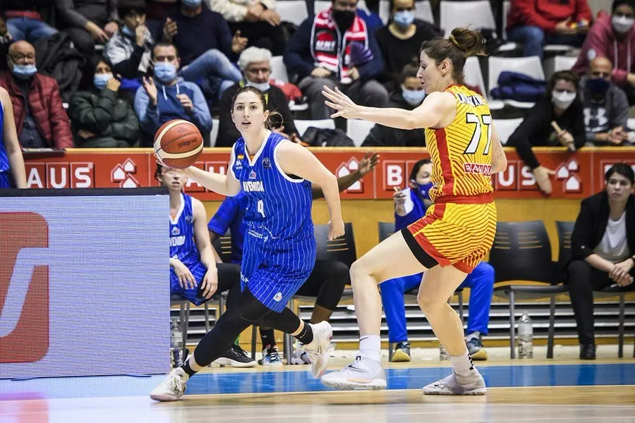 Foto 3 - El Perfumer&iacute;as Avenida acaricia la Final Four dos veces en Fontajau... y Salamanca dictar&aacute; sentencia (81-79)