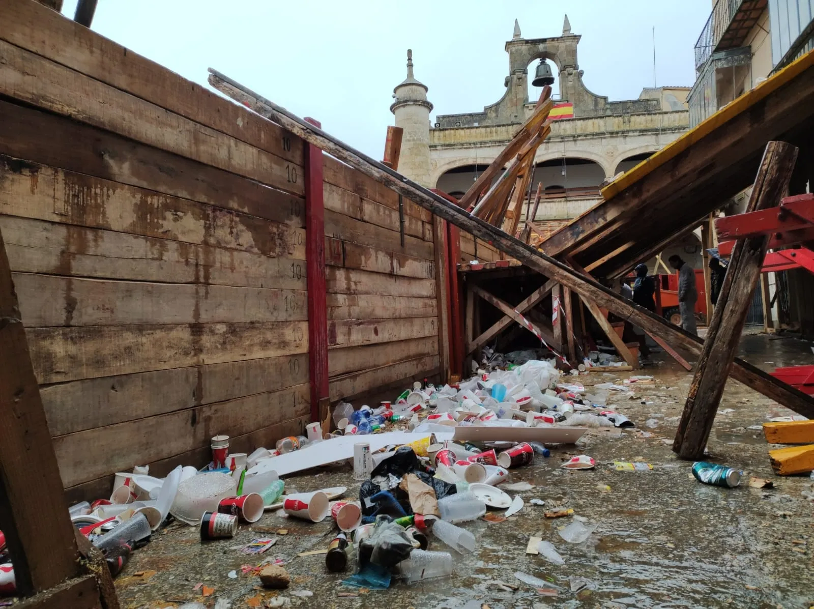 Foto 5 - La lluvia, molesta compa&ntilde;era del inicio de la vuelta a la normalidad de Mir&oacute;briga