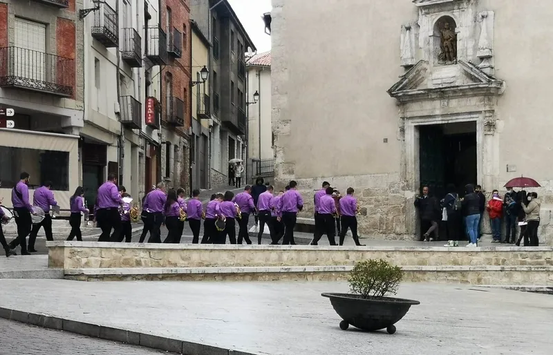 Foto 4 - La Banda de la Cofrad&iacute;a del Nazareno act&uacute;a por 1&ordf; vez fuera de Mir&oacute;briga desde que estall&oacute; la pandemia