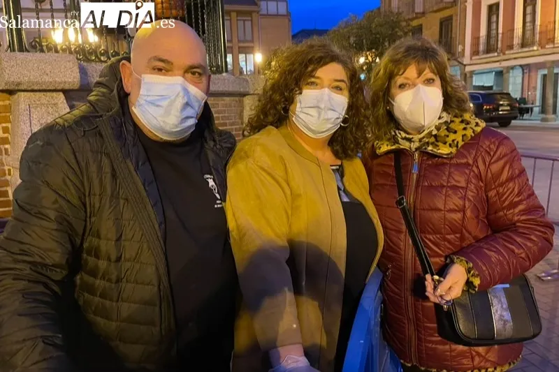 Los peñarandinos han participado este viernes en la chocolatada solidaria en apoyo a Ucrania organizada por el Ayuntamiento