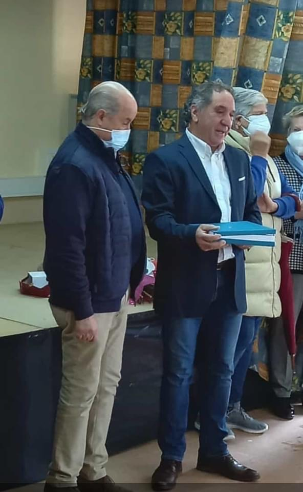 Santiago de la Puebla ha despedido por jubilación a su practicante, Braulio Mateos 