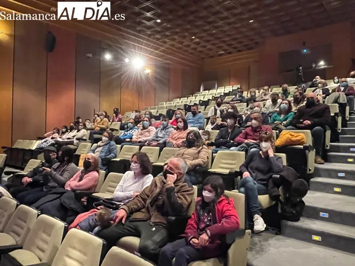 El Teatro del CDS acogía este jueves la primera actuación del retomado programa 'Música en Familia'