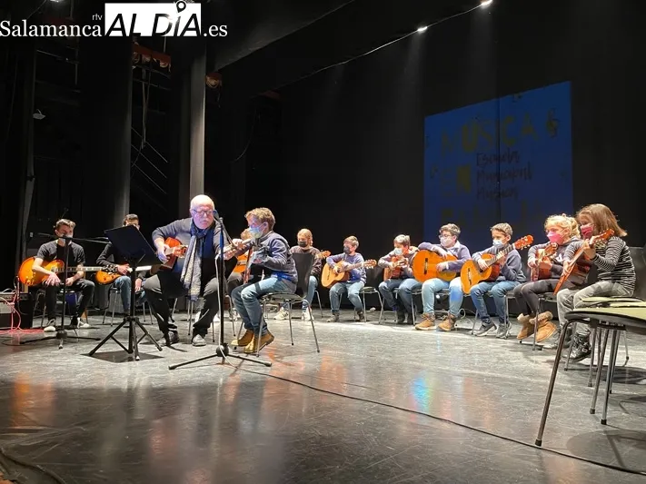 El Teatro del CDS acogía este jueves la primera actuación del retomado programa 'Música en Familia'