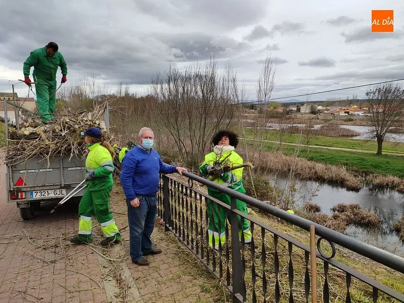 Foto 4 - La Alameda de la Moretona y la ribera entre el Puente Mayor y La Concha renuevan su imagen