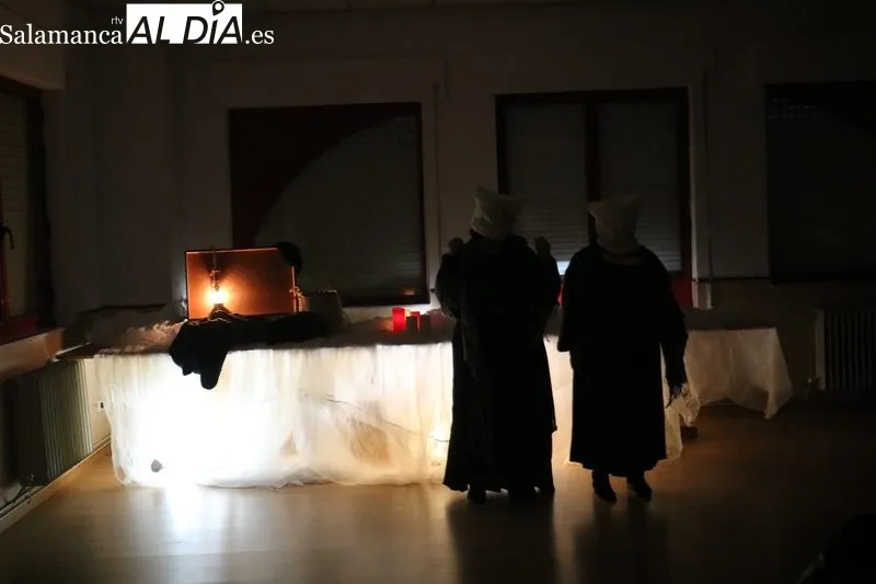 Sesisones de microteatrro por la igualdad en Aldeadávila de la Ribera / CORRAL