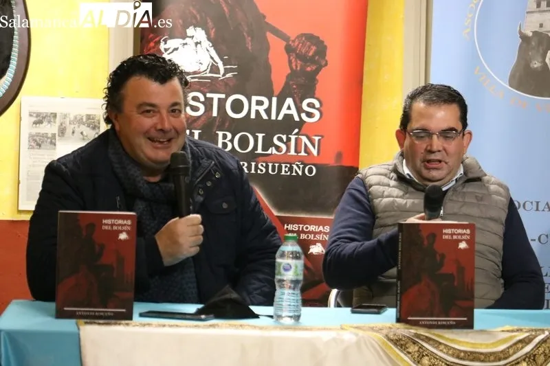 Antonio Risueño presenta en Vitigudino su libro ‘Historias del bolsín’