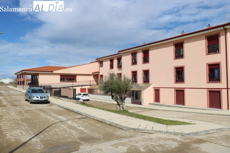 Residencia de mayores La Llanada II en Aldeadávila de la Ribera / CORRAL 