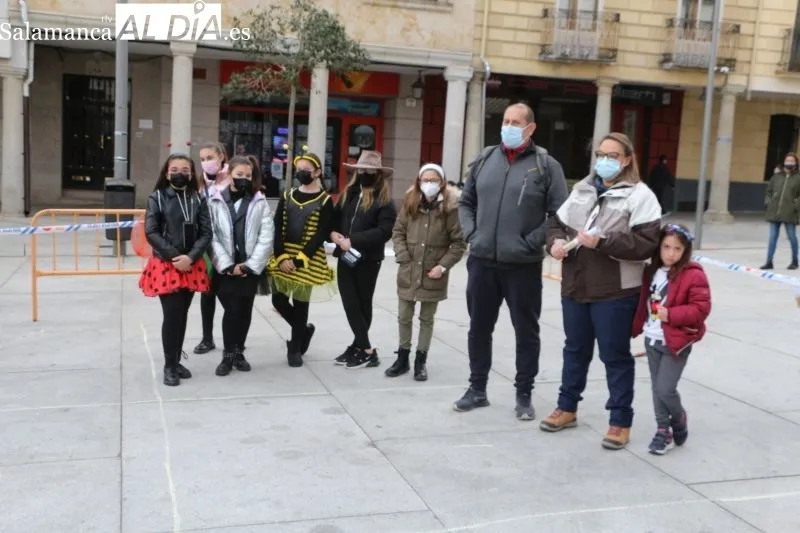 Foto 3 - Guijuelo se despide del carnaval con un juego de pistas familiar para un centenar de personas