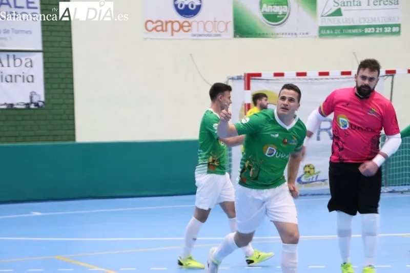 Foto 4 - &Eacute;pica y vibrante victoria del Piensos Dur&aacute;n Albense ante O Esteo (6-5)