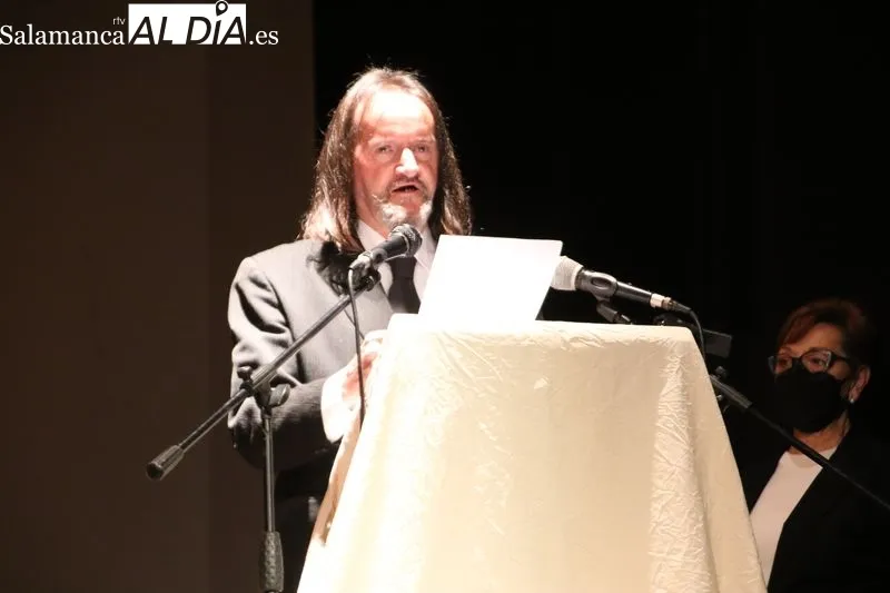 Recital poético y Festival Lírico en el teatro de Alba de Tormes