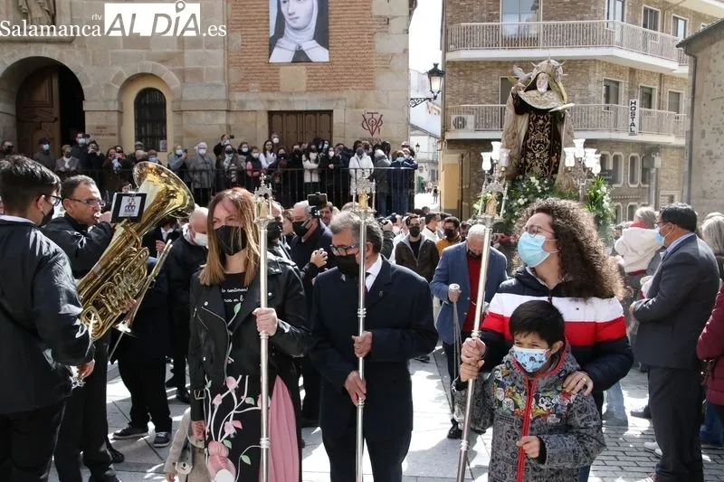 Foto 2 - Alba de Tormes acompa&ntilde;a a Santa Teresa en el IV Centenario de su canonizaci&oacute;n