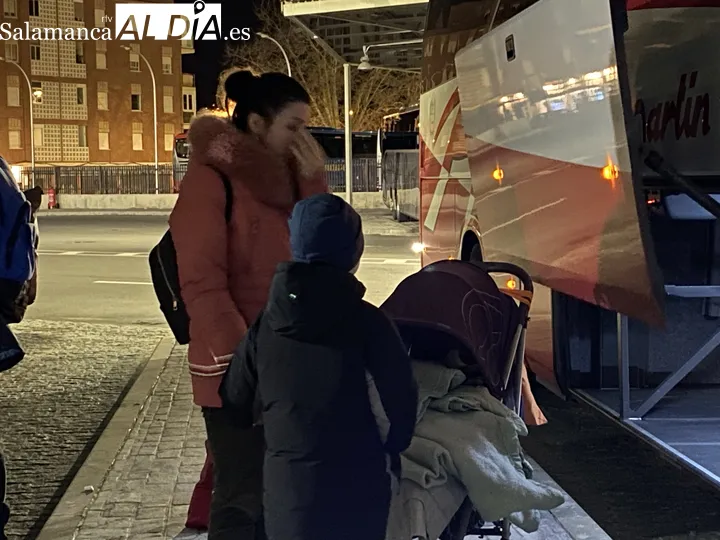 Llegada de los primeros ucranianos a la estación de autobuses de Salamanca