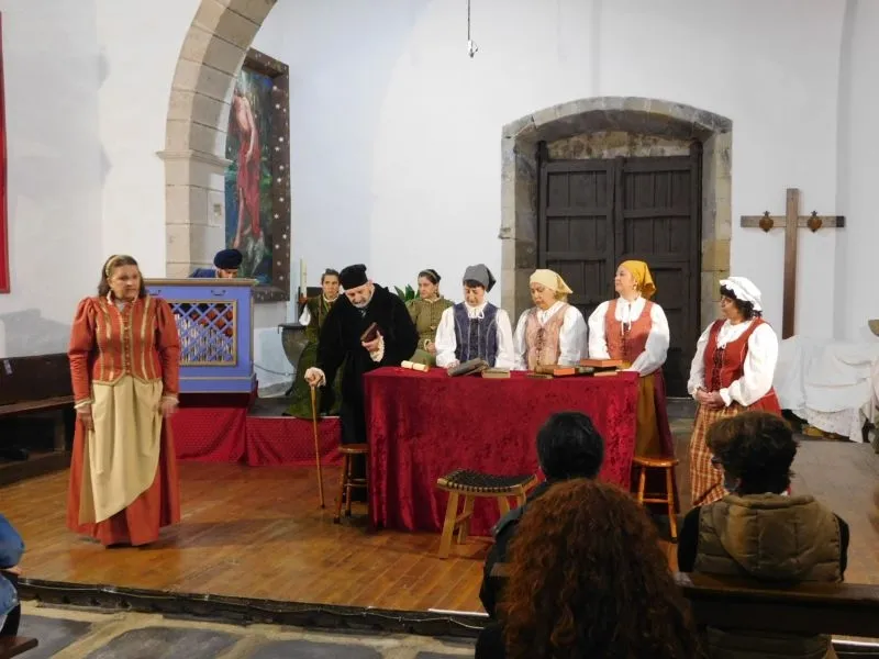 Foto 4 - 'Buscando a Nebrija' congrega a su p&uacute;blico en Mogarraz