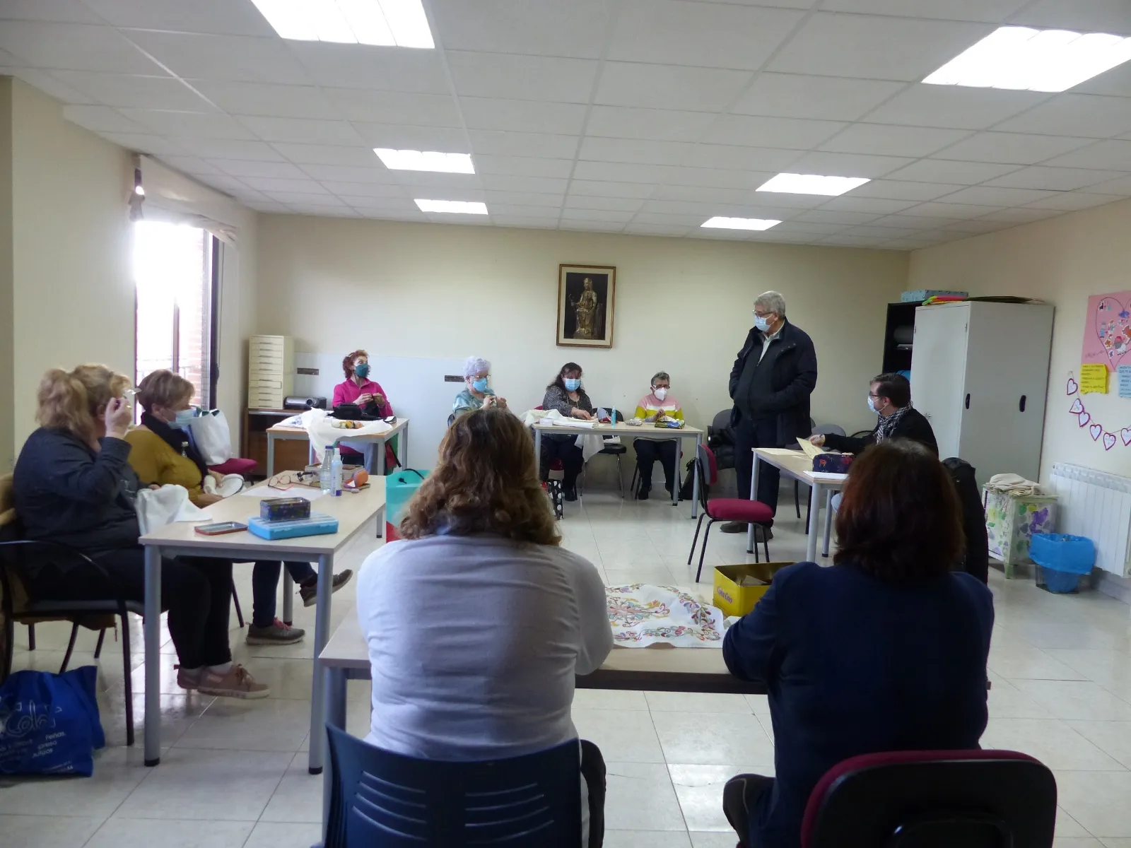 Las integrantes del curso de Bordado Popular de Villoria han recibido diplomas acreditativos 