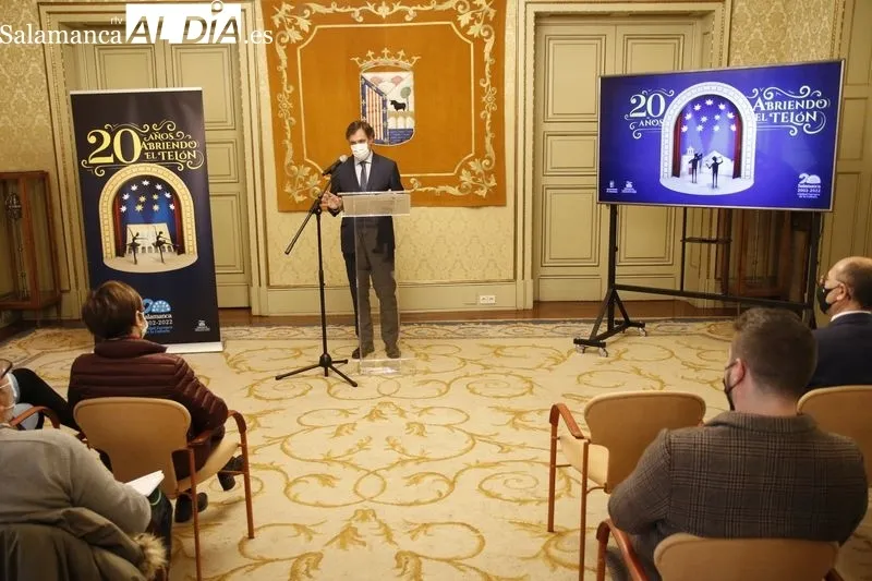 Presentación en el Ayuntamiento de la programación cultural por el 20 aniversario de la capitalidad cultural y el V centenario de la muerte de Nebrija. Foto de David Sañudo