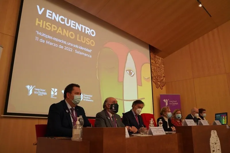 Foto 2 - Lograr una sociedad m&aacute;s saludable, el objetivo de psic&oacute;logos de Espa&ntilde;a y Portugal, reunidos en Salamanca