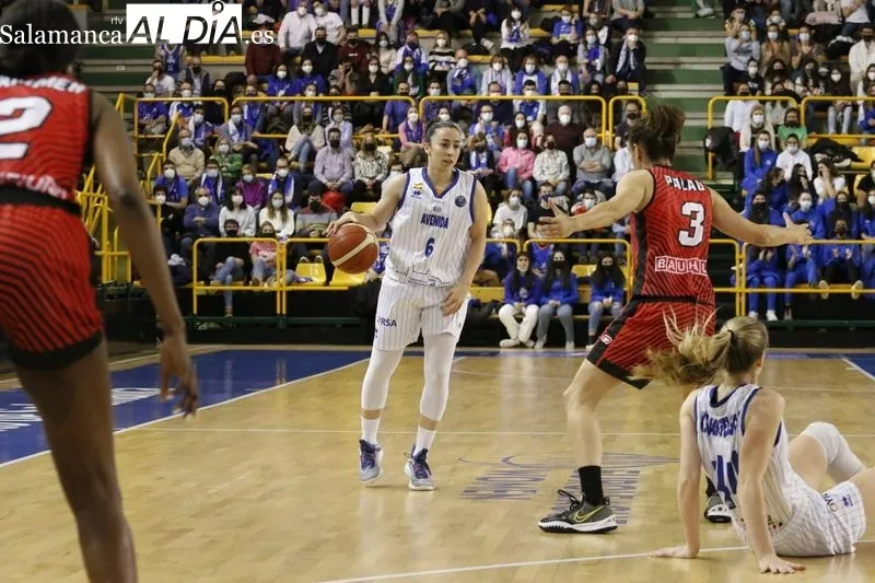 Galería de imágenes del Perfumerías Avenida - Uni Girona / Fotos: David Sañudo, CB Avenida y FIBA