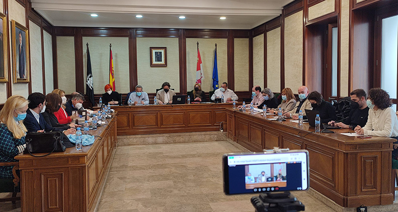 Foto 1 - El Ayuntamiento de Béjar se suma a la petición de recuperar la vía férrea entre Plasencia y Salamanca