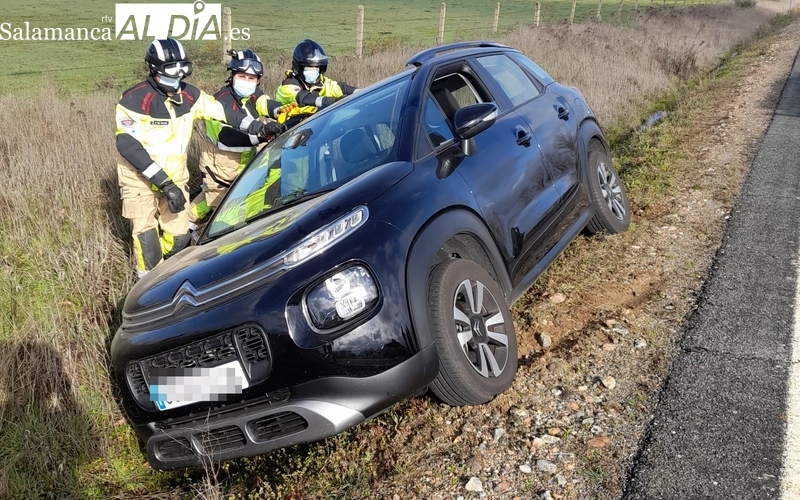 Accidente sin heridos en la carretera de Vitigudino a Aldeadávila