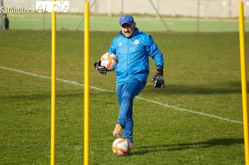 Galería de imágenes de Luis Hernández durante un entrenamiento con el filial del Salamanca UDS / Fotos: David Sañudo