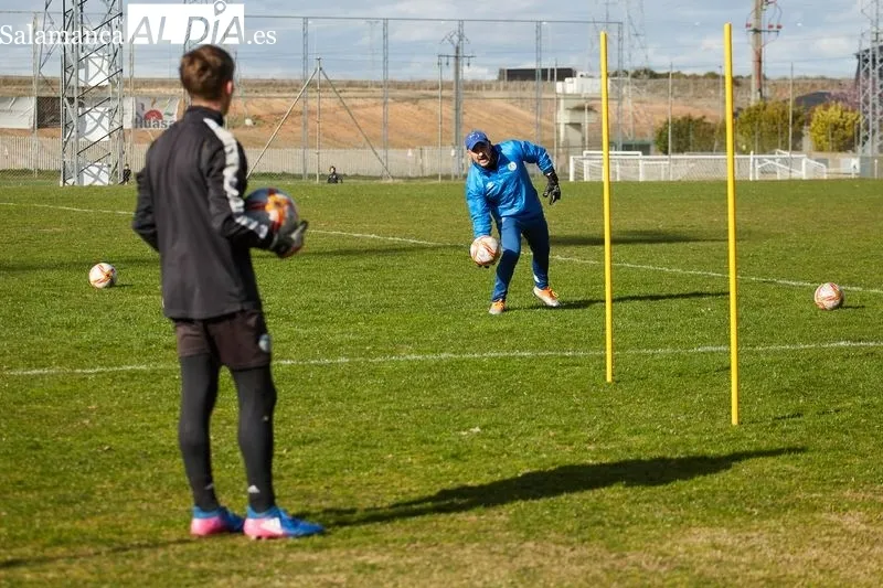 Galería de imágenes de Luis Hernández durante un entrenamiento con el filial del Salamanca UDS / Fotos: David Sañudo